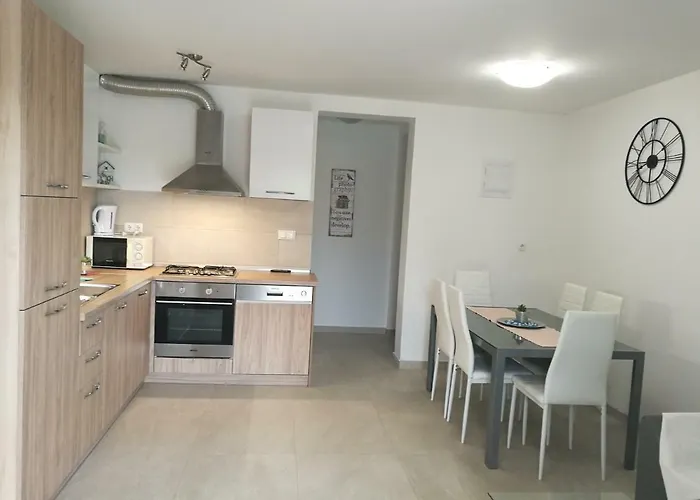 Klaudija Apartment